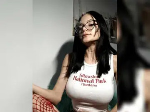 View uncensored clip of Ivonneee Cam porn model from bongacams