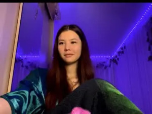 Play this uncensored clip titled Carolynexford Cam porn model from chaturbate