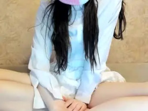 View the uncensored movie of Elegancekitten Cam porn model from chaturbate