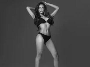 Stream complete scene called JeniferCheck, 27 years old, brown hair trans