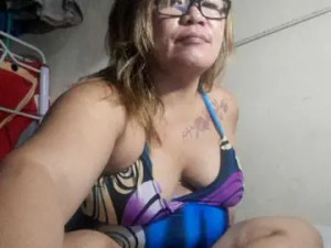 Play hardcore movie named Redlips44 Cam porn model from bongacams