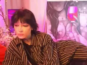 Enjoy watching full clip called Mariccarter Cam porn model from chaturbate