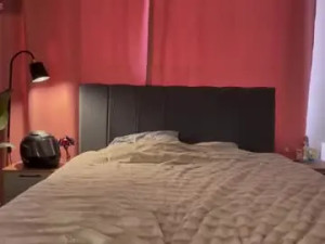 Watch the uncensored movie named Qween_of_fox Cam porn model from chaturbate