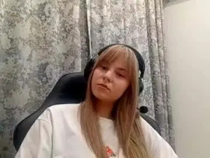 Stream complete movie named Sherrylkeep Cam porn model from chaturbate