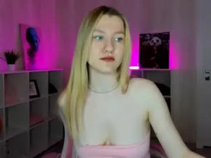 Play this HD scene titled Yummuyou Cam porn model from chaturbate