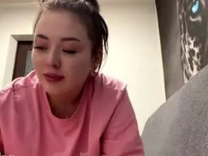 View this complete video of Vidagrueber Cam porn model from camsoda