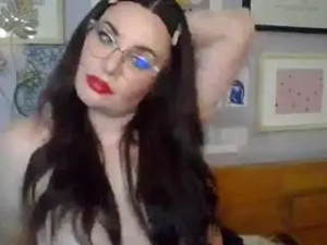 View hardcore movie of Lilybella Cam porn model from camsoda