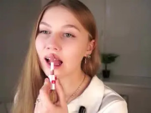 Stream HD video titled Marentuomi Cam porn model from chaturbate