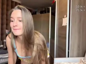 Stream complete movie titled Emi__ly Cam porn model from chaturbate