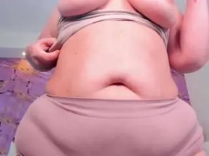 View the complete video titled Naommysexy Cam porn model from camsoda