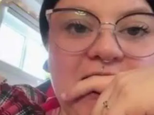 Stream this uncut clip called Sweetleahxx Cam porn model from camsoda