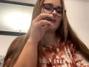 Watch complete scene of Carenwildner Cam porn model from camsoda