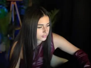 Play complete movie of Luxeavelyn Cam porn model from chaturbate