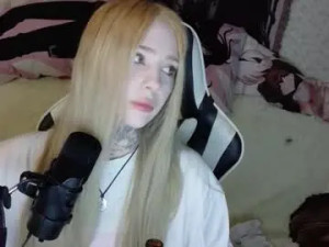 Stream the complete scene named Dust1rl Cam porn model from chaturbate