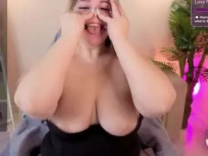 Enjoy watching the complete movie titled Scarletsinnera Cam porn model from camsoda