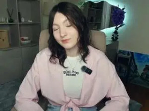 View this complete video called Theoscheel Cam porn model from camsoda