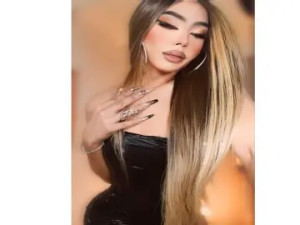 Play this complete scene of AnaisVelvet, 22 years old, brunette hair trans