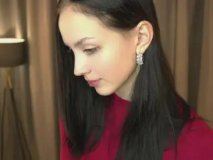 Play this complete movie of KristieDubbs Cam porn model from cam4