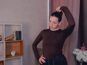 Enjoy watching uncensored movie of ShainaBeecher Cam porn model from cam4