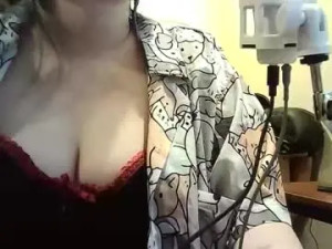 Watch the HD video of Kyriedommie Cam porn model from chaturbate