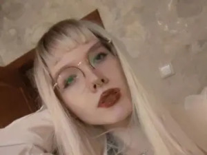 Stream complete scene titled AngeLuna, 18 years old, brown hair trans