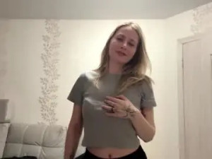 Watch hardcore clip of Dorielathern Cam porn model from chaturbate