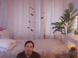 Stream the uncut scene named Edenhemmerling Cam porn model from camsoda