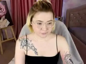 Enjoy watching the hardcore clip of Layla_cookies Cam porn model from chaturbate