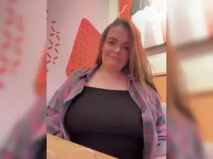 Play complete scene of -Jessica- Cam porn model from bongacams