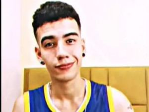 Enjoy watching the uncut clip called MateoHummer, 27 years old, brunette hair male