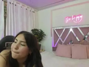 Play this HD scene titled Isabela_tay Cam porn model from chaturbate