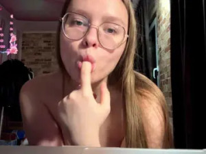 View the uncut clip of CelinaMacguire Cam porn model from bongacams