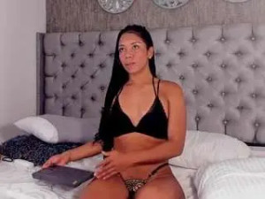 Stream this uncut clip called Daimondjohnson Cam porn model from camsoda