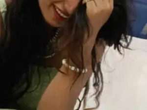 Enjoy watching HD video of ElizaNdKeo69, brunette hair male