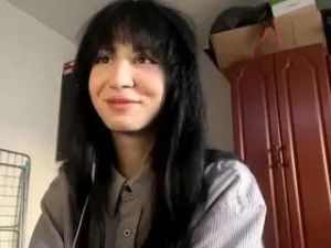 View the uncut clip of Angelenakrall Cam porn model from camsoda