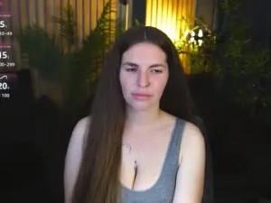 Enjoy watching this complete movie titled Danielareign Cam porn model from chaturbate