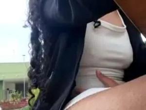 View the HD scene of Lexiiee2 Cam porn model from camsoda