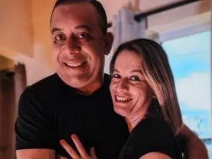 Enjoy watching this uncensored video of GabrielAndAbygail, brunette hair male