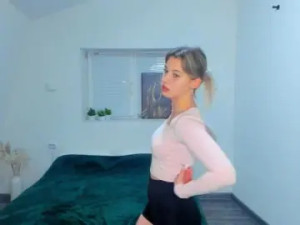 Stream this complete clip named Caramelka Cam porn model from bongacams