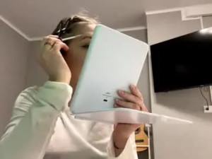 Stream this uncut video named Myeshapolitowski Cam porn model from chaturbate