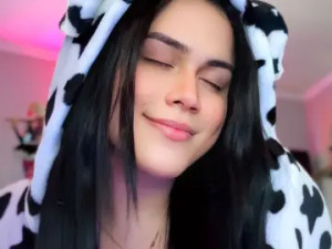 Enjoy watching uncut movie titled MiluWonder, 25 years old, brunette hair trans