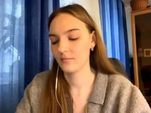 Play this uncut scene named Dreamagould Cam porn model from chaturbate