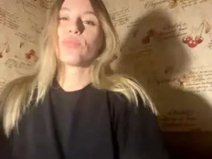 Enjoy watching this uncensored scene of Cristinablumberg Cam porn model from camsoda