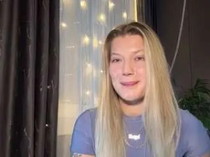 Play the uncensored clip titled Sherlypacquette Cam porn model from camsoda