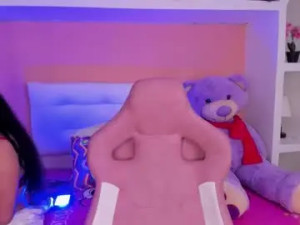 Watch HD clip of Foxy___kitty Cam porn model from chaturbate