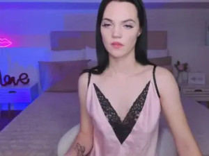 Stream complete movie titled Camilla-777 Cam porn model from bongacams