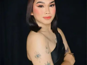 Watch this hardcore movie named GeorginaWilsons, 18 years old, brunette hair trans