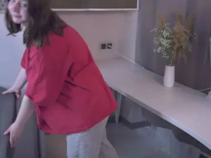 Play this uncensored video titled RhiannonSelvy Cam porn model from cam4