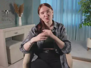 Play the uncut video named CarlotaPerozo Cam porn model from cam4