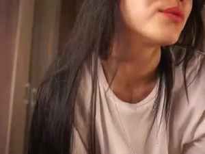 View this uncensored movie of Wildabottiglieri Cam porn model from chaturbate